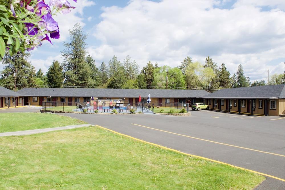 Cascade Lodge Bend Exterior photo