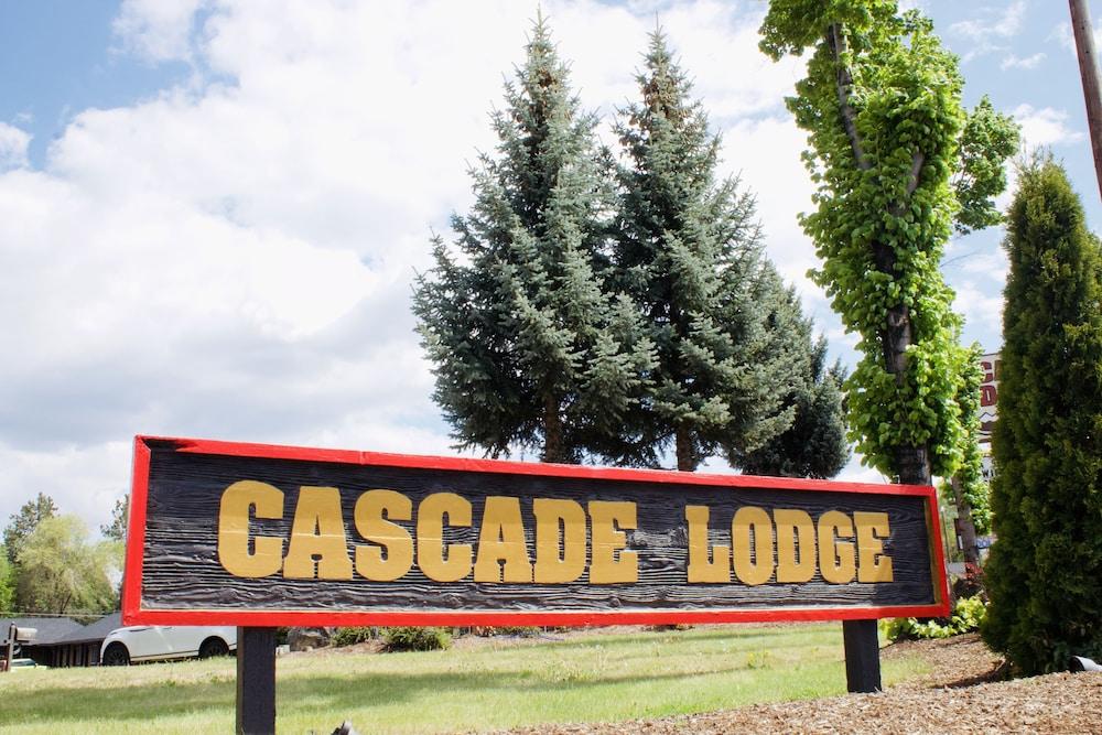 Cascade Lodge Bend Exterior photo