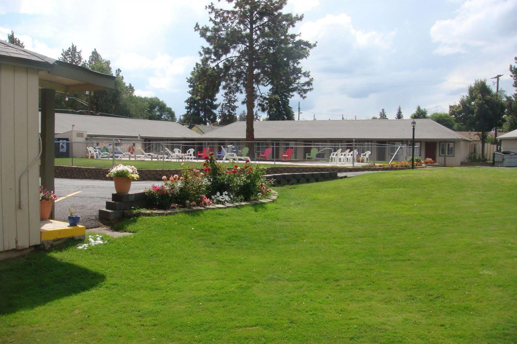 Cascade Lodge Bend Exterior photo